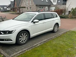 Weiß Gebraucht 2016 VW Passat Comfortline Kombi | 13.400 € (Fairer Preis)