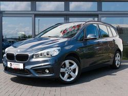 Grau Gebraucht 2017 BMW 218 Gran Tourer Van / Kleinbus | 14.800 € (Fairer Preis)