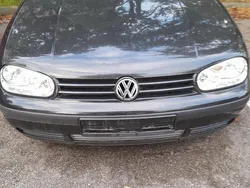 Schwarz Gebraucht 2002 VW Golf IV Kleinwagen | 650 € (Superpreis)