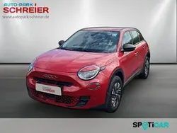 Rot Gebraucht 2024 Fiat 600 SUV | 22.992 € (Guter Preis)