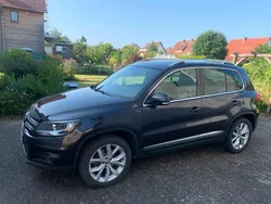 Grau Gebraucht 2015 VW Tiguan LOUNGE SUV | 11.900 € (Fairer Preis)