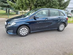 Blau Gebraucht 2017 Mercedes B180 Van / Kleinbus | 14.500 € (Guter Preis)