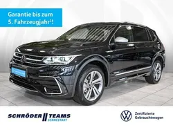 Schwarz (deep black perleffekt) Gebraucht 2024 VW Tiguan Allspace R-line SUV | 47.990 € (Teuer)