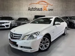 Weiß Gebraucht 2012 Mercedes E200 Avantgarde Coupé | 11.900 € (Fairer Preis)