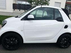 Weiß Gebraucht 2019 Smart ForTwo Cabrio Passion Cabrio | 17.495 € (Fairer Preis)