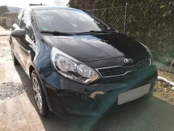 Schwarz Gebraucht 2014 Kia Rio 2 Limousine | 5.590 € (Fairer Preis)