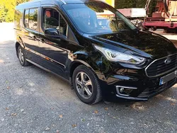 Schwarz Gebraucht 2018 Ford Tourneo Connect Van / Kleinbus | 20.500 € (Etwas zu teuer)