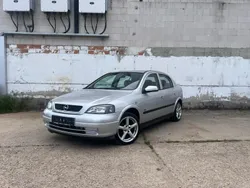 Silber Gebraucht 2003 Opel Astra Limousine | 2.990 € (Fairer Preis)