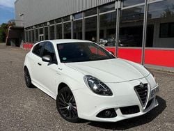 Weiß Gebraucht 2015 Alfa Romeo Giulietta Quadrifoglio Verde Kleinwagen | 12.900 € (Teuer)
