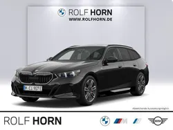 Schwarz Neu 2025 BMW 530e Comfort Edition Kombi | 74.740 €