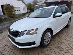 Weiß Gebraucht 2018 Skoda Octavia Kombi | 7.590 € (Guter Preis)