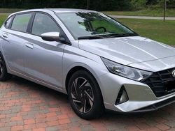 Silber Gebraucht 2021 Hyundai i20 Trend Limousine | 14.100 € (Fairer Preis)