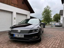 Schwarz Gebraucht 2015 VW Passat Highline Kombi | 11.700 € (Fairer Preis)