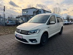 Beige Gebraucht 2017 VW Caddy Maxi Van / Kleinbus | 9.990 € (Teuer)
