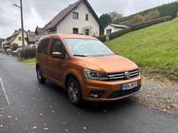 Orange Gebraucht 2015 VW Caddy Van / Kleinbus | 14.990 € (Etwas zu teuer)