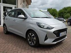 Grau Neu 2024 Hyundai i10 Trend Kleinwagen | 17.490 € (Fairer Preis)