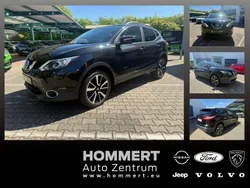 Schwarz (metallic) Gebraucht 2014 Nissan Qashqai Tekna SUV | 11.890 € (Fairer Preis)