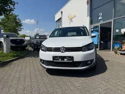 Weiß Gebraucht 2014 VW Touran Cross Van / Kleinbus | 14.500 € (Etwas zu teuer)