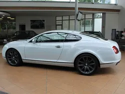 Weiß Gebraucht 2010 Bentley Continental Limousine | 79.990 €