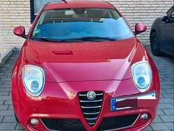 Rot Gebraucht 2009 Alfa Romeo MiTo Turismo Kleinwagen | 4.000 €