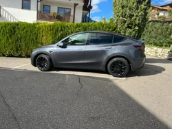 Grau Gebraucht 2022 Tesla Model Y Long Range SUV | 37.900 € (Fairer Preis)