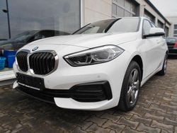 Weiß Gebraucht 2022 BMW 118 Kleinwagen | 18.999 € (Guter Preis)