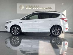 Weiß Gebraucht 2018 Ford Kuga ST-Line SUV | 20.989 € (Teuer)