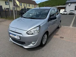Silber Gebraucht 2013 Mitsubishi Space Star Limousine | 3.990 € (Etwas zu teuer)