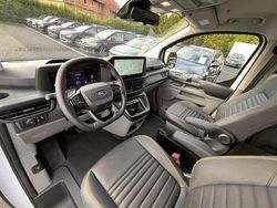 Schwarz Neu 2025 Ford Transit Custom Kombi | 52.990 € (Guter Preis)