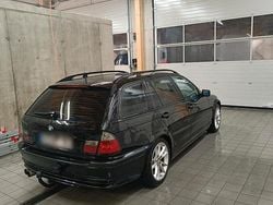Schwarz Gebraucht 2000 BMW 330 Kombi | 4.500 € (Fairer Preis)
