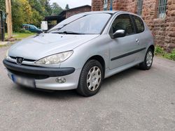 Grau Gebraucht 2004 Peugeot 206 Limousine | 1.250 € (Fairer Preis)