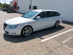 Weiß Gebraucht 2011 Skoda Superb Ambition Kombi | 6.800 € (Teuer)