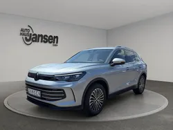 Silber Gebraucht 2024 VW Tiguan Elegance SUV | 37.390 € (Fairer Preis)