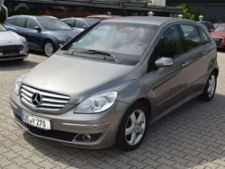 Kometgrau metalliclack Gebraucht 2005 Mercedes B200 Van / Kleinbus | 1.700 € (Superpreis)
