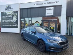 Titanblau metallic Gebraucht 2021 Skoda Octavia Ambition Limousine | 18.500 € (Guter Preis)