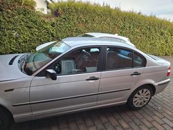 Silber Gebraucht 2002 BMW 318 Limousine | 1.500 € (Superpreis)