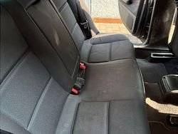 Grau Gebraucht 2004 Audi A4 Limousine | 2.400 € (Fairer Preis)