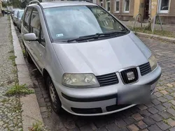 Silber Gebraucht 2005 Seat Alhambra Van / Kleinbus | 1.300 € (Superpreis)