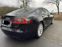 Schwarz Gebraucht 2017 Tesla Model S Limousine | 21.500 € (Teuer)