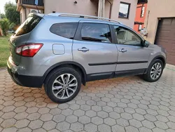 Grau Gebraucht 2013 Nissan Qashqai +2 Tekna SUV | 8.999 € (Fairer Preis)