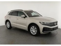 Grenadil schwarz metallic Gebraucht 2025 VW Touareg Elegance SUV | 68.995 € (Superpreis)