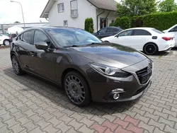 Grau Gebraucht 2016 Mazda 3 Sports-Line Limousine | 16.490 € (Etwas zu teuer)
