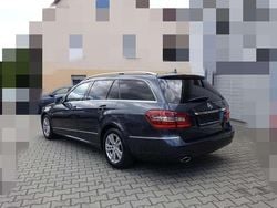 Grau Gebraucht 2011 Mercedes E200 Avantgarde Kombi | 11.900 € (Fairer Preis)