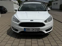 Weiß Gebraucht 2017 Ford Focus Business Edition Kombi | 6.500 € (Fairer Preis)