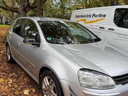 Grau Gebraucht 2006 VW Golf V Kleinwagen | 2.900 € (Fairer Preis)