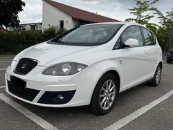 Weiß Gebraucht 2011 Seat Altea Style Van / Kleinbus | 7.800 € (Teuer)