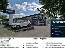 Weiß Gebraucht 2022 Volvo XC40 Plus SUV | 34.900 € (Fairer Preis)