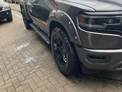 Grau Gebraucht 2021 RAM 1500 Abholung | 39.999 €
