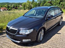 Schwarz Gebraucht 2011 Skoda Superb Elegance Kombi | 7.490 € (Etwas zu teuer)