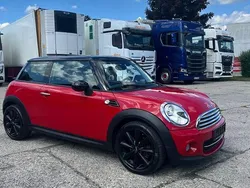 Rot Gebraucht 2012 Mini Cooper Pepper Kleinwagen | 6.200 € (Guter Preis)